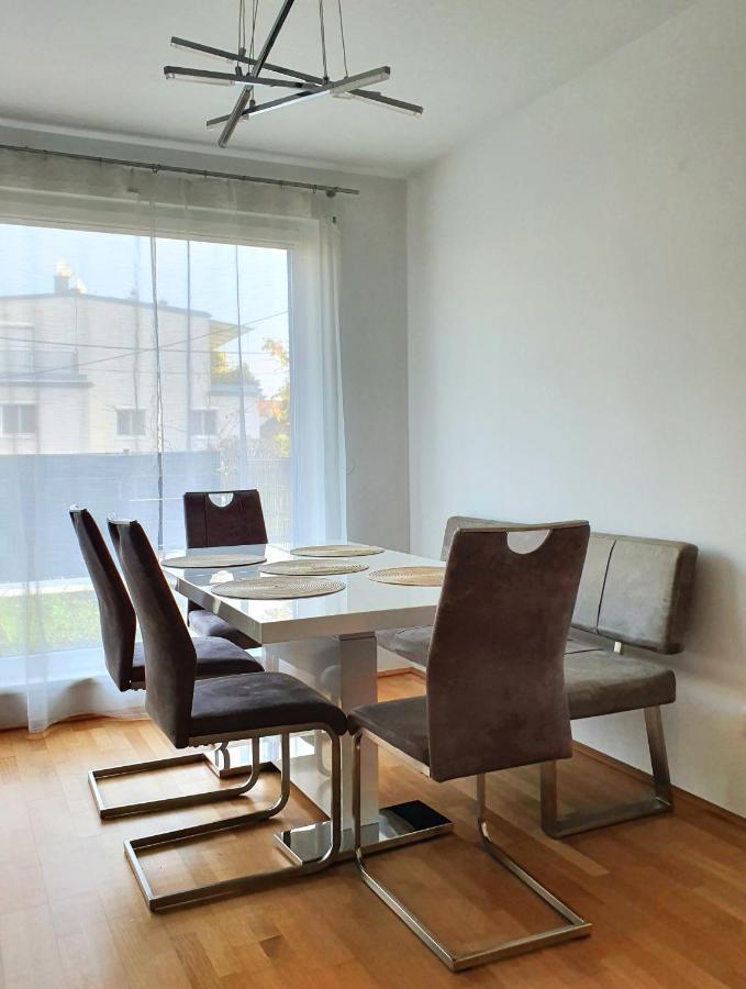 Near Lake Spacious & Furnished Beautiful Apartment Vienna Esterno foto